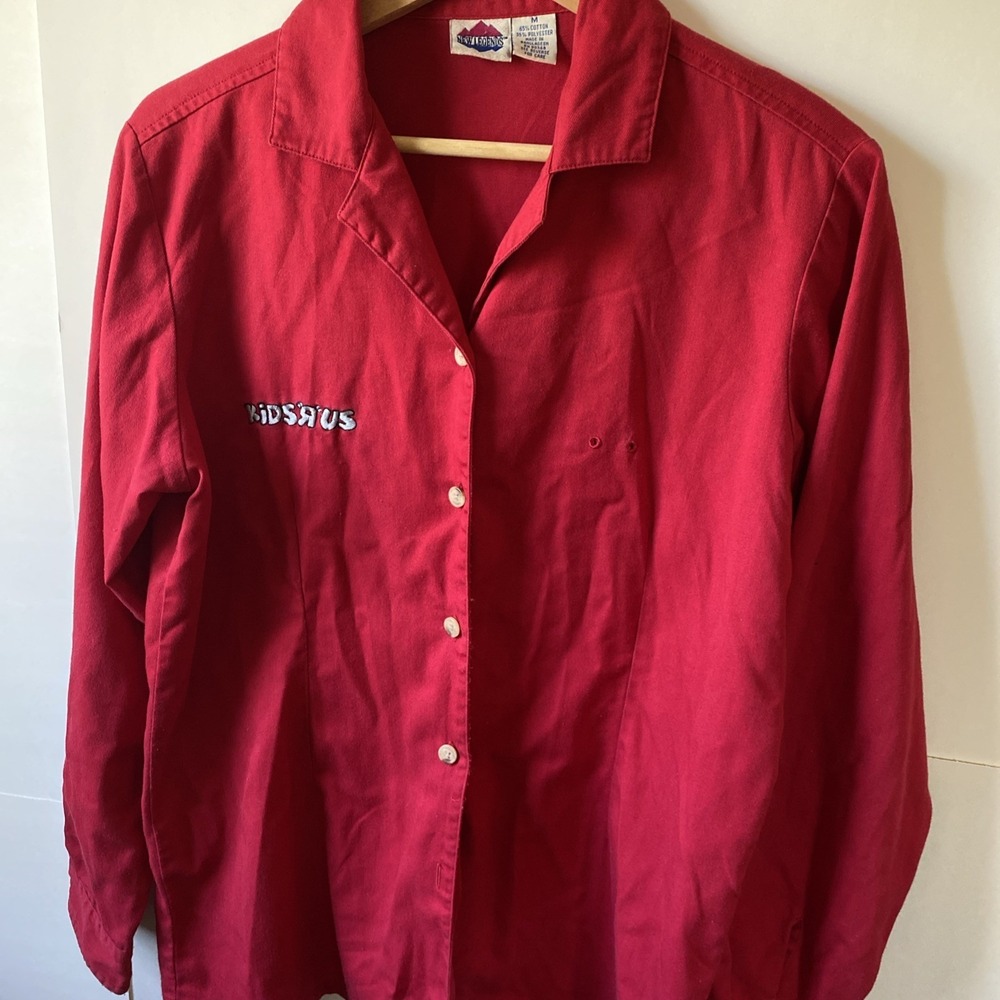 RARE Kids R Us Employee Uniform Button Down Long Sleeve Shirt Size Medium Red